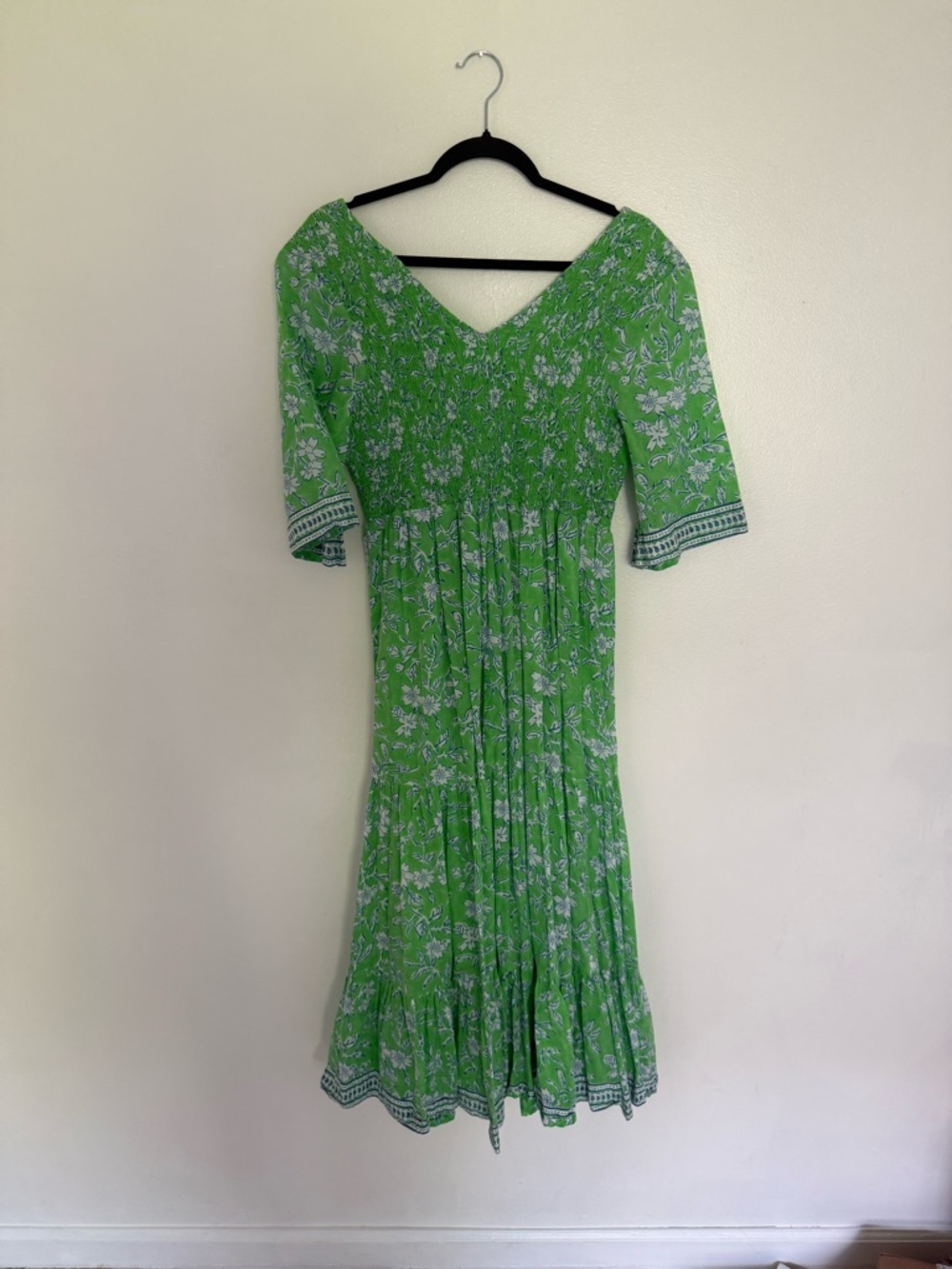 Aspiga Dress Alisha Midi in Green Apple Floral - Picture 4 of 4
